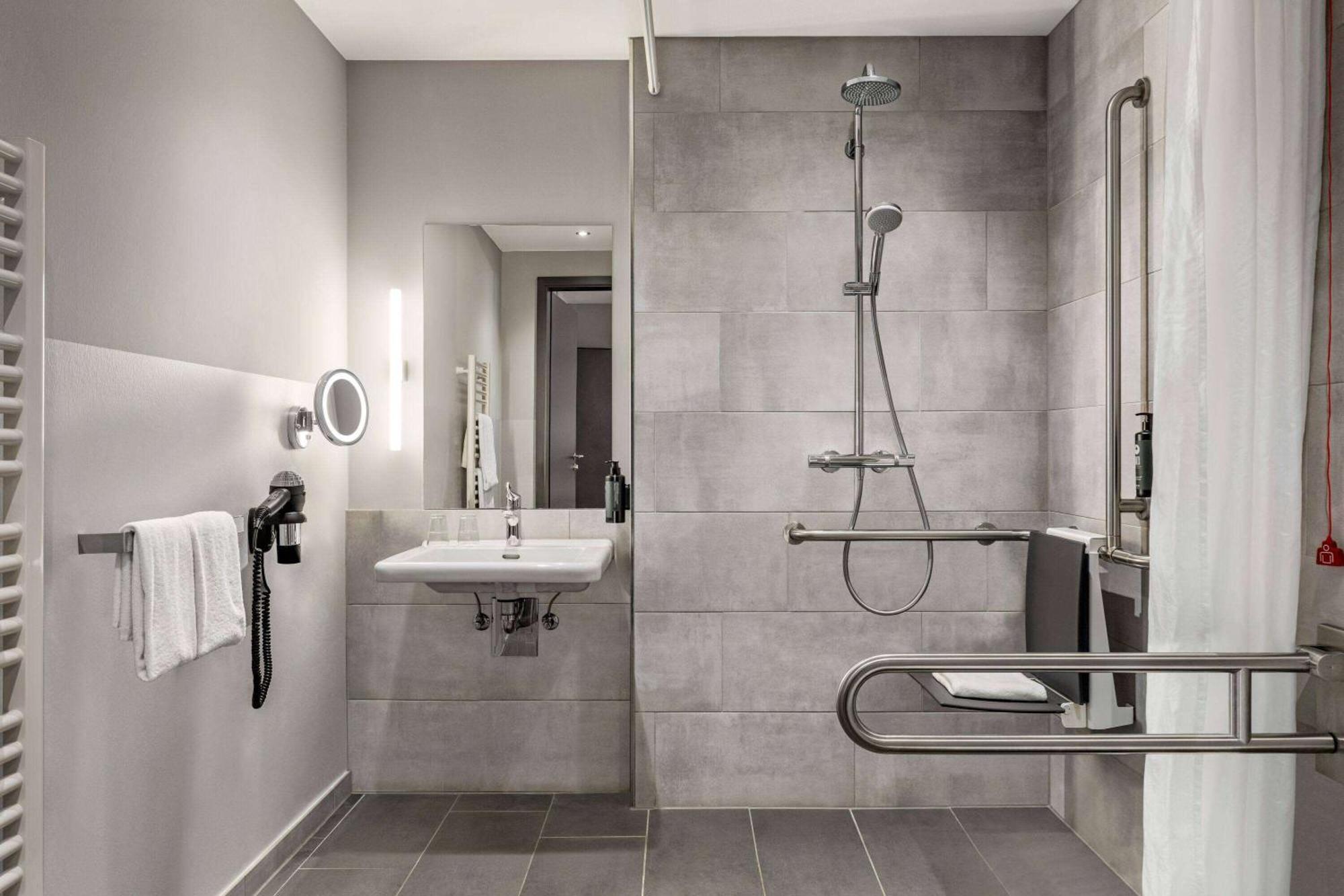 Vienna House Easy By Wyndham Bremen City Apartments Eksteriør billede